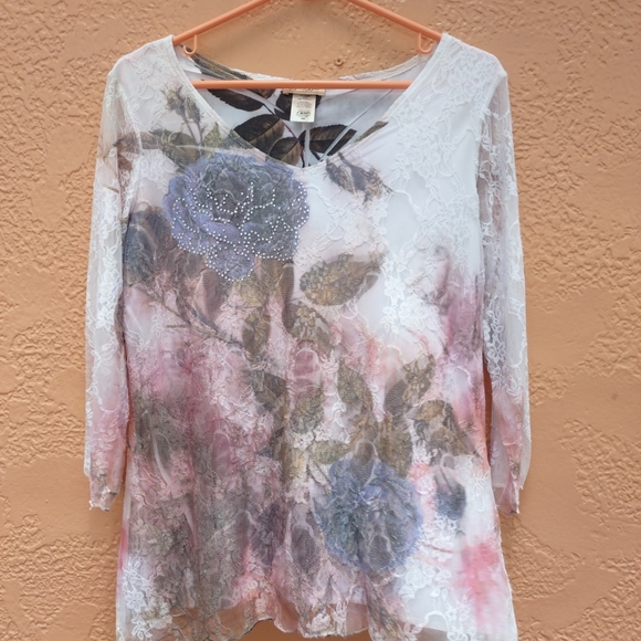 Brittany Black Women's Blouse Laced outer with printed floral size PM - Picture 3 of 12